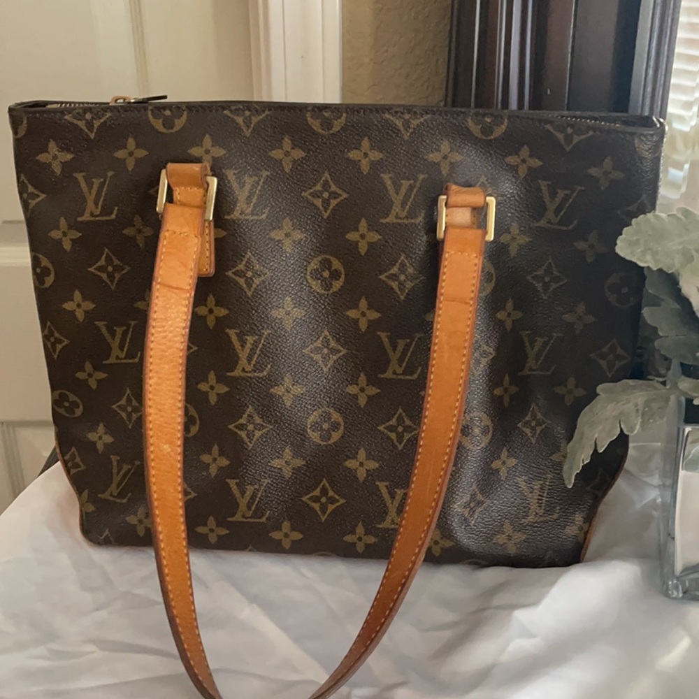 Louis Vuitton authentic